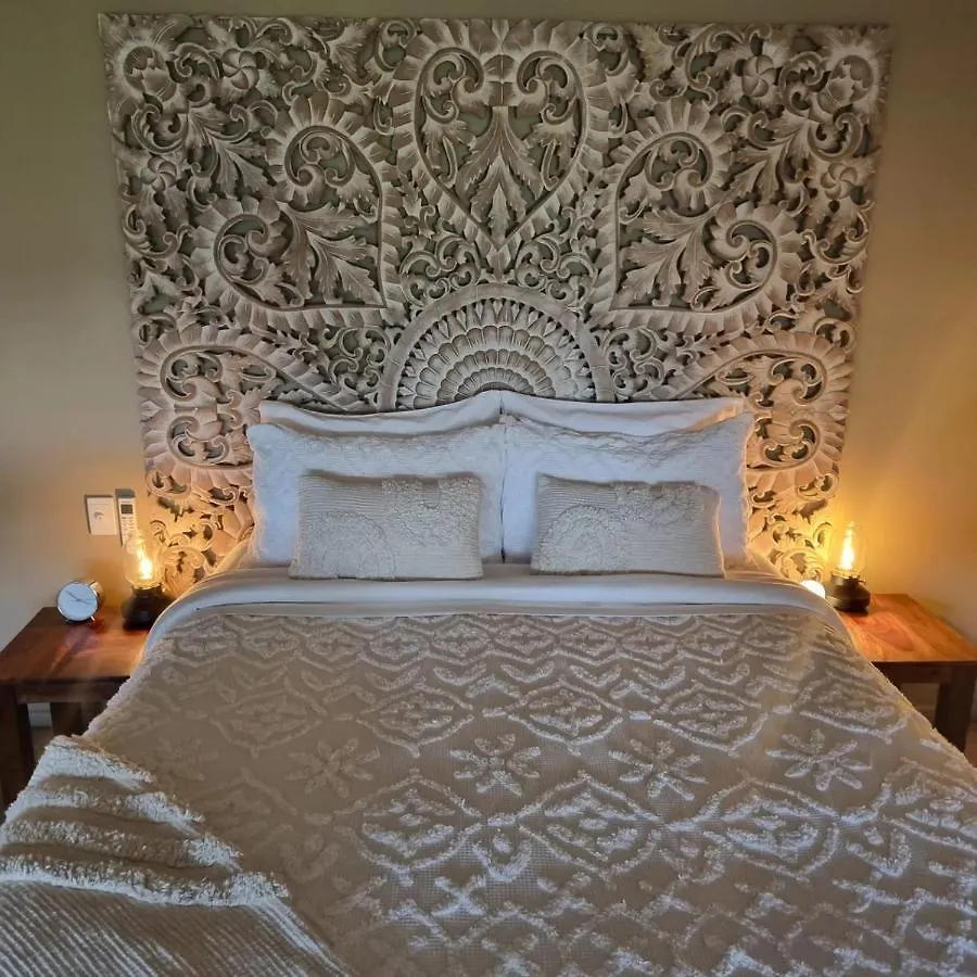 Taman Sari Luxury Private Pavilions - Pet Friendly Accomodation 메이플턴 0*,  오스트레일리아